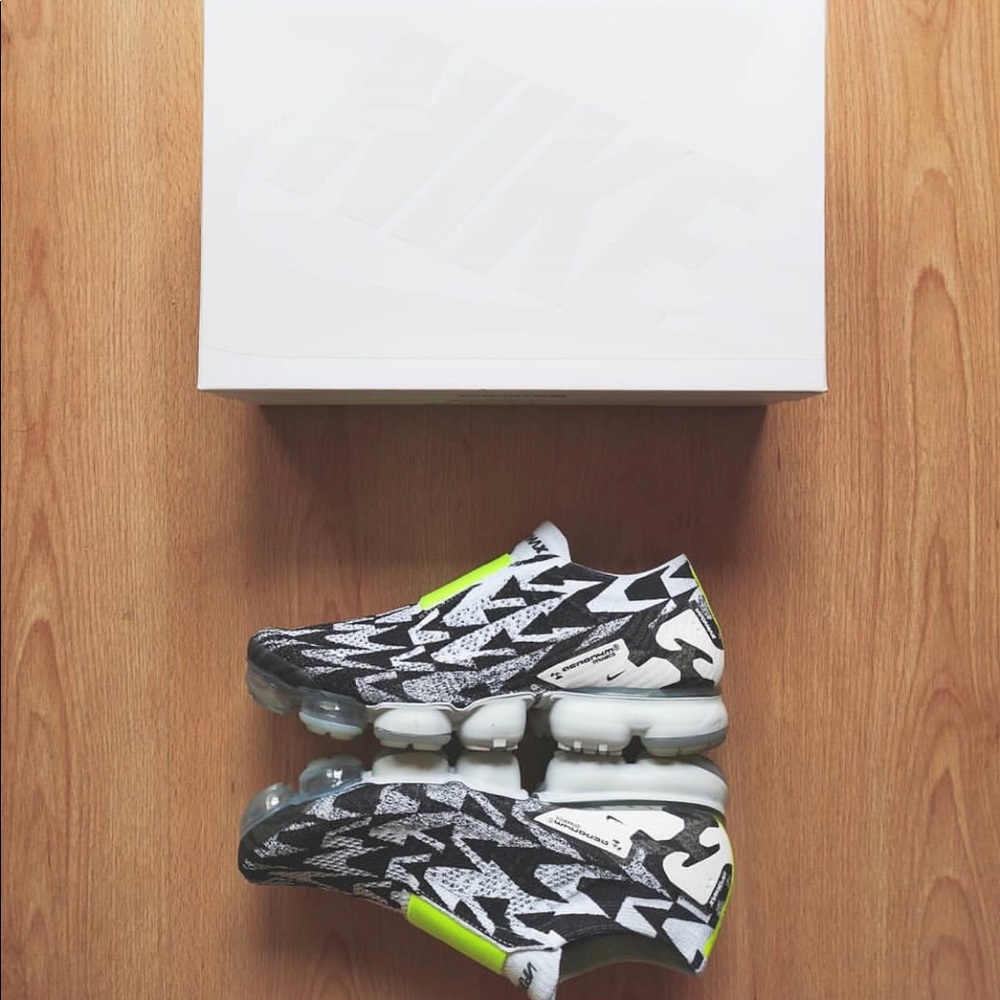 Acronym vapormax moc 2 light bone
